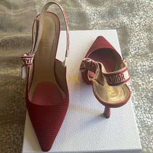 Christian Dior Classic Pumps in Red